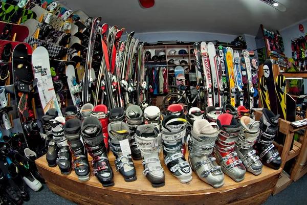 Why Proper Ski Fitting at Your Local Rental Shop Is Crucial for a Great Day on the Slopes