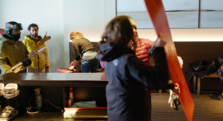 What You Need to Know Before Renting a Snowboard for the First Time